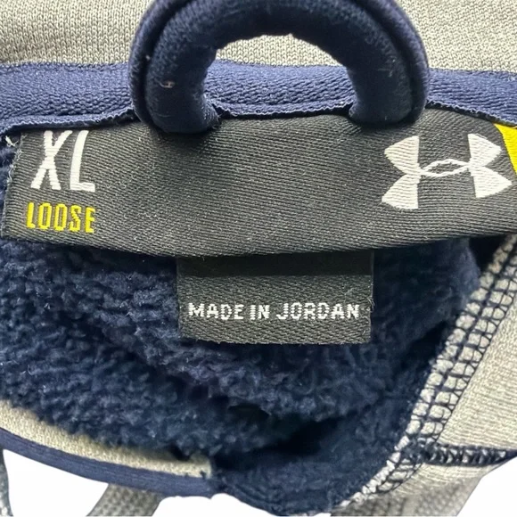 Under Armour Navy Blue Hoodie Pullover Logo XL Loose Fit - Picture 6 of 9